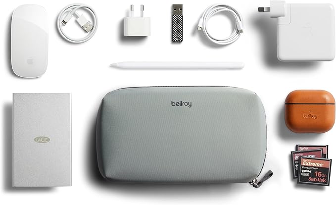 Bellroy Tech Kit (Tech Accessories Organizer Pouch, Zipper Closure Design, Stores Power Bank, Phone Charger, Cables & More, Internal)