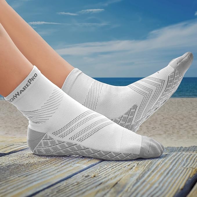 TechWare Pro Plantar Fasciitis Socks – Cushion Ankle Compression Socks Women & Men. Achilles Tendonitis Brace & Arch Support