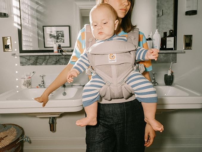 Ergobaby Omni Classic Baby Carrier Newborn to Toddler - Breathable Baby Carriers for Summer - All-Position Carrier with Lumbar Support (7-45 Pounds), Mesh, Oxford Blue
