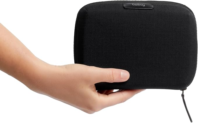 Bellroy Tech Kit Compact (Charger, Cables, Mouse, powerbank, USB Keys, dongles) - Black
