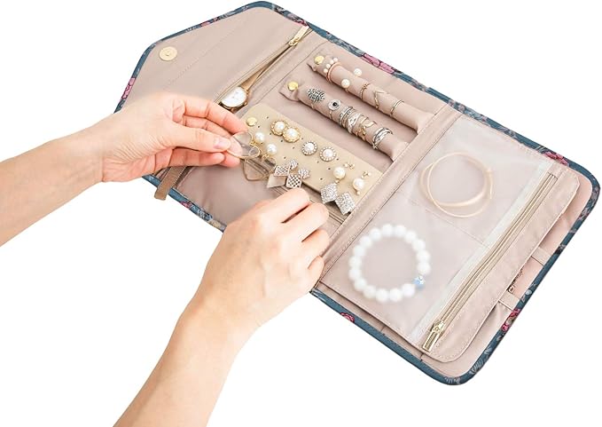 BAGSMART Travel Jewellery Organiser Roll Foldable Jewelry Case for Journey-Rings, Necklaces, Bracelets, Earrings, Flower Bird