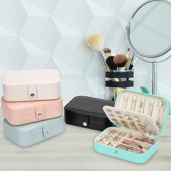 Travel Jewelry Box, PU leather Small Jewelry Organizer For Female Girls, double layer portable mini travel case for storing earrings, rings, necklaces.(Green)