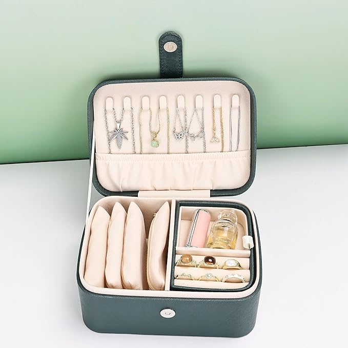 2 Layer Large Jewelry Travel Case with 4 Jewelry Pouches, PU Leather Portable Jewelry Storage Box, Medium Size Jewelry Organizer Box for Earrings, Necklaces, Bracelets (dark green)