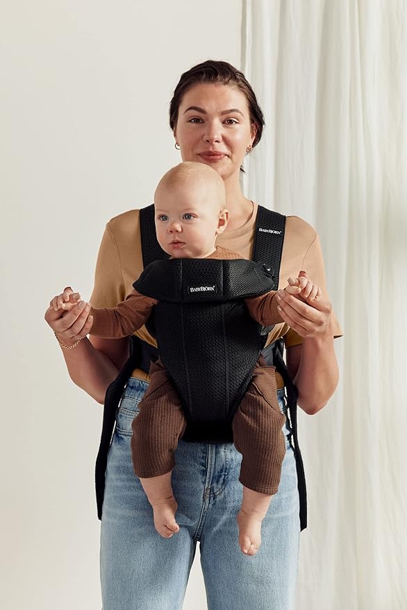 BabyBjörn Baby Carrier Mini, Black, 3D Mesh | Newborn Carrier (7-25 lbs), Ergonomic, Easy-to-Use